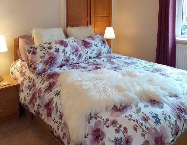 Boutique Cottage In The Heart Of Buxton Town Exterior photo